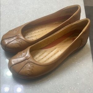 Clarks Comfortable Tan Women’s Ballet Flats - Cushioned Slip-On